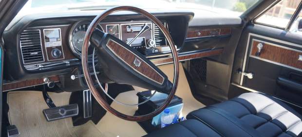 Interior de coche clásico